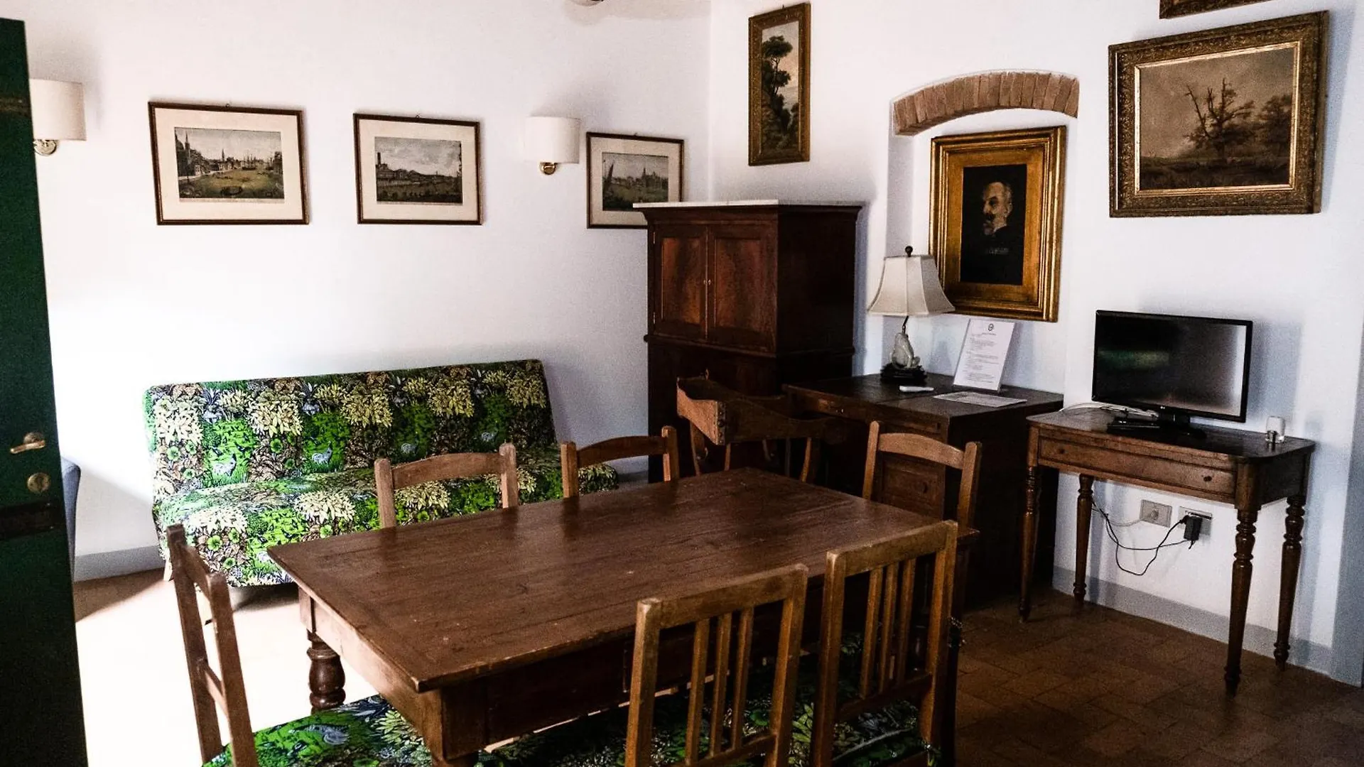 Holiday home Casenuove III - Casale Con Giardino E Piscina Castiglioncello